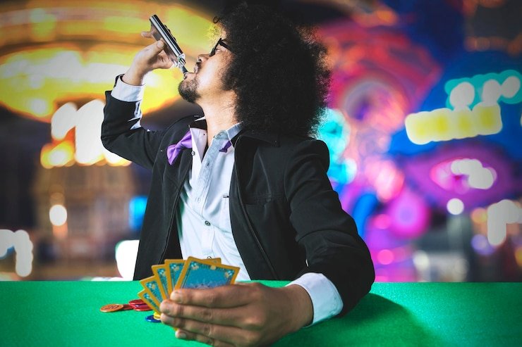 Pemain bulu tangkis dalam posisi siap menghadapi smash lawan
